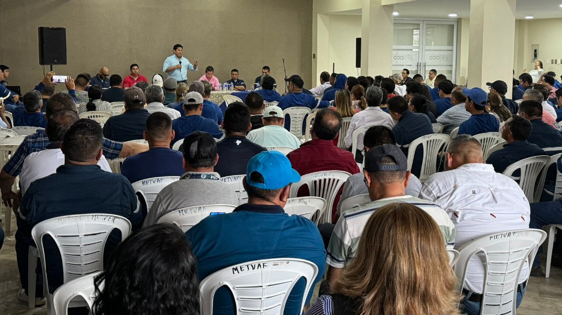 Trabajadores de CNEL Altos ingresos y polémicos beneficios