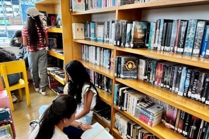 BiblioRecreo propone diversas actividades para entretener al público. Este espacio forma parte de Ciudad Comercial El Recreo, situado en el sur de Quito.