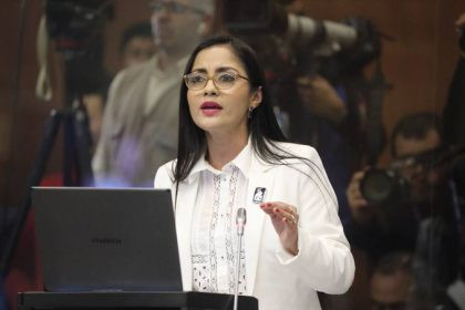 Viviana Veloz