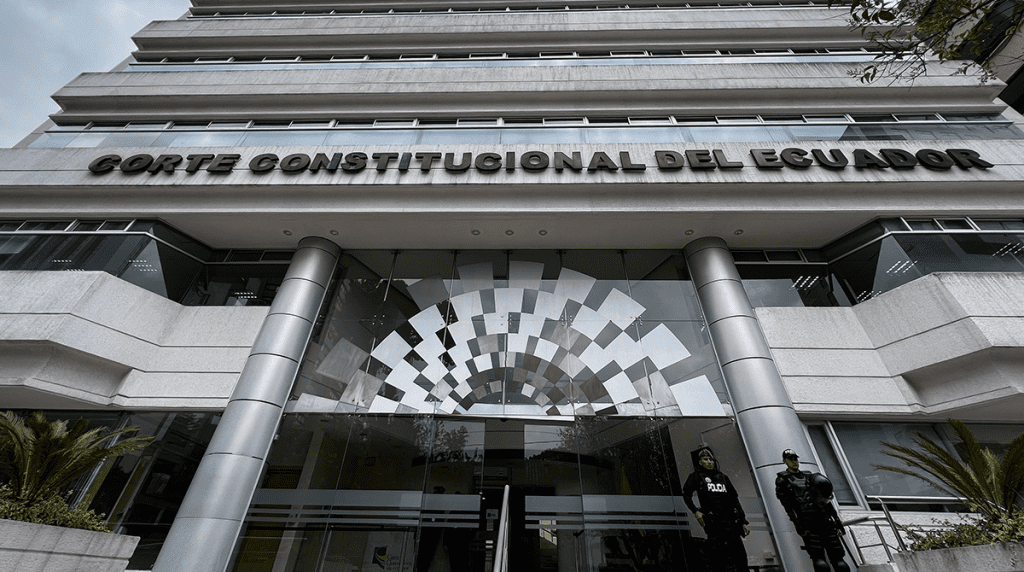 Corte Constitucional del Ecuador emite Sentencia sobre Desistimiento en Acciones de Protección
