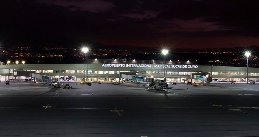 En los primeros meses del año, el Aeropuerto Mariscal Sucre se prepara para abastecer los mercados internacionales, anticipándose al Día de San Valentín.