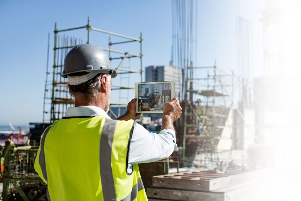 En medio de un cambio de paradigma, la construcción industrializada redefine la sostenibilidad y agilidad en proyectos constructivos de América Latina. 