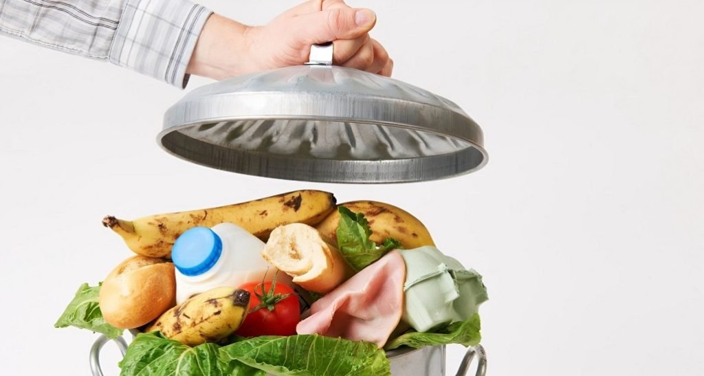Descubre cómo reducir los desperdicios de alimentos para proteger el medio ambiente y combatir la desnutrición. 