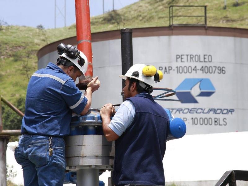 Ecuador se prepara para un salto en su producción petrolera, con expectativas de alcanzar los 700,000 barriles diarios.