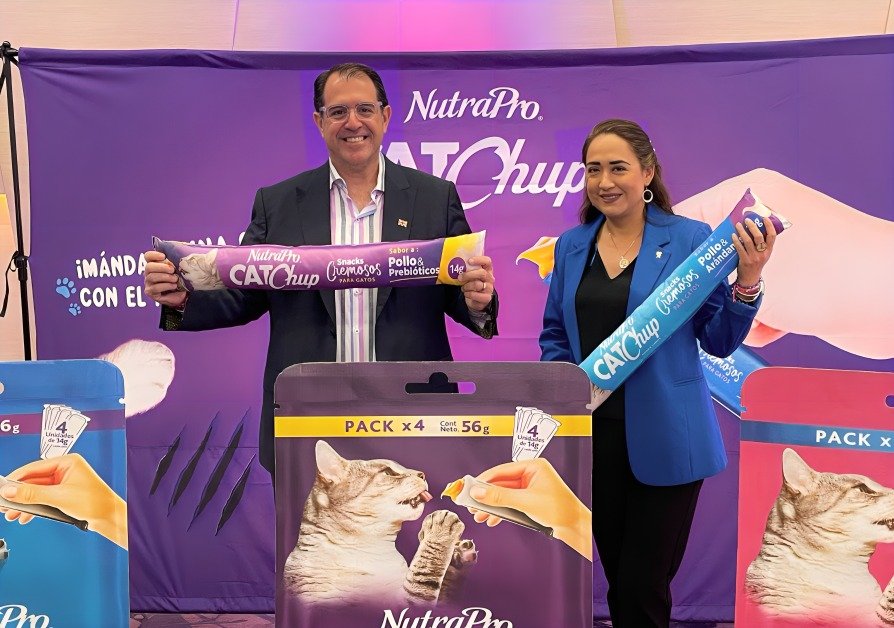 Descubre CatChup de Nutra Pro, el snack revolucionario para gatos de Agripac. Con sabores irresistibles y beneficios nutricionales,