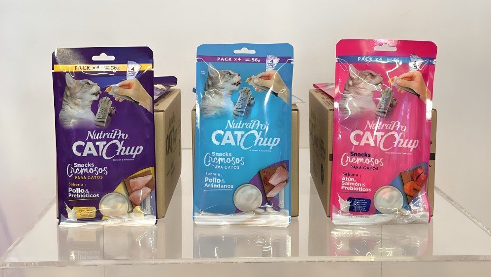 Descubre CatChup de Nutra Pro, el snack revolucionario para gatos de Agripac. Con sabores irresistibles y beneficios nutricionales,