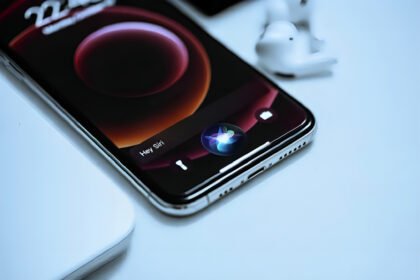 Inteligencia Artificial en iPhone: Explora las innovaciones que están transformando la experiencia móvil con tecnología avanzada.
