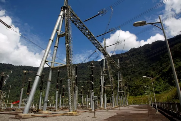 Ecuador enfrentó una crisis energética sin precedentes con un apagón a escala nacional, afectando a más de 18 millones de habitantes.