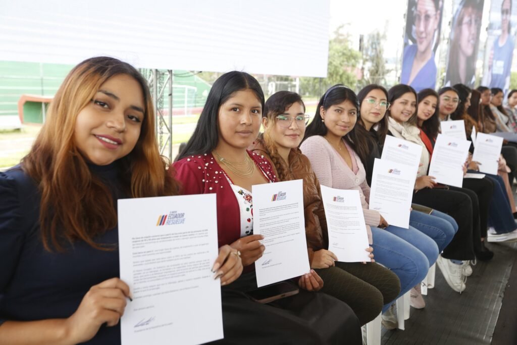 becas futuro femenino