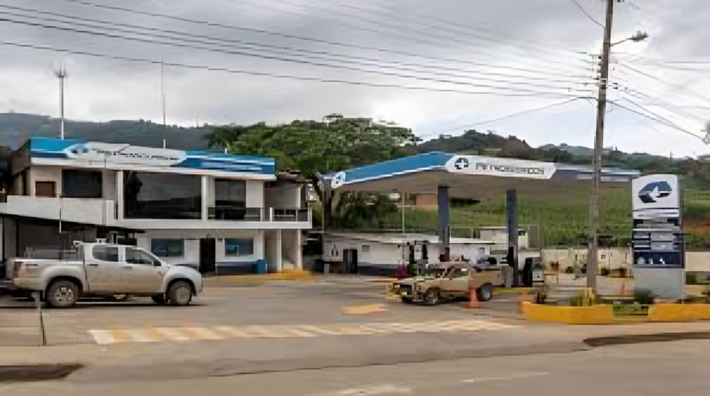 Precio de gasolinas en Ecuador cambiará cada mes según el mercado internacional, con ajustes de hasta 5% al alza y 10% a la baja.