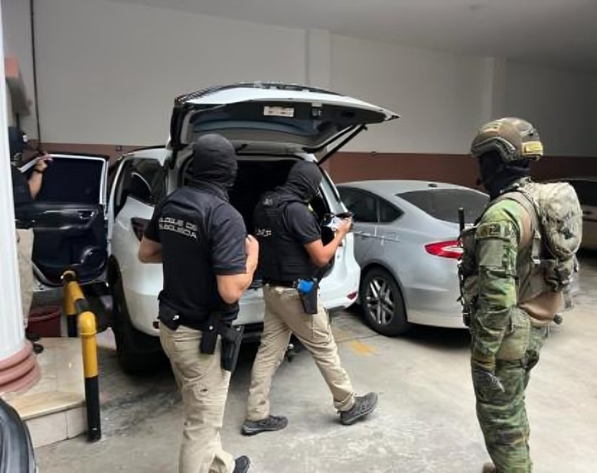 Juan Carlos Chulca Chiliquinga, alias “Chabalo”, fue capturado en Manta en una operación conjunta contra el narcotráfico.