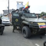 La Policía Nacional, junto con fuerzas militares, ha desmantelado una oficina paralela en Fincas Delia, implicada en trámites ilegales.