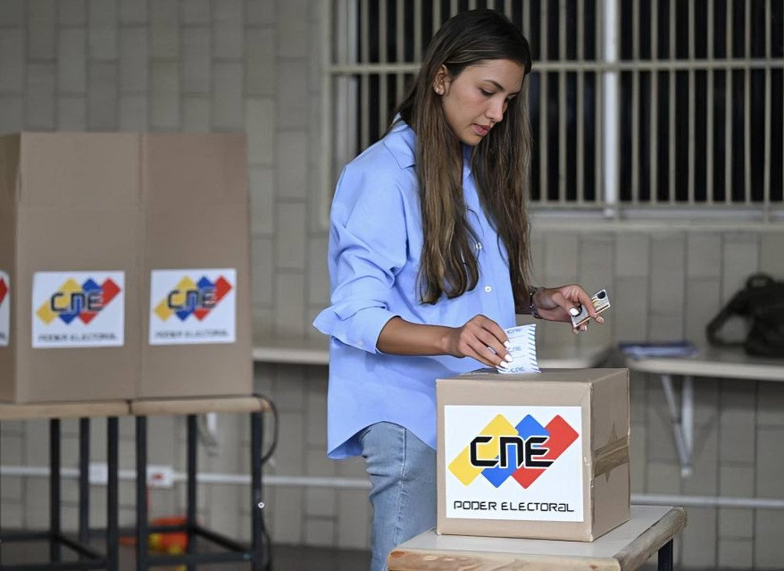 Elecciones presidenciales Venezuela: más de 21 millones convocados a votar en 15,767 centros; largas colas reportadas.