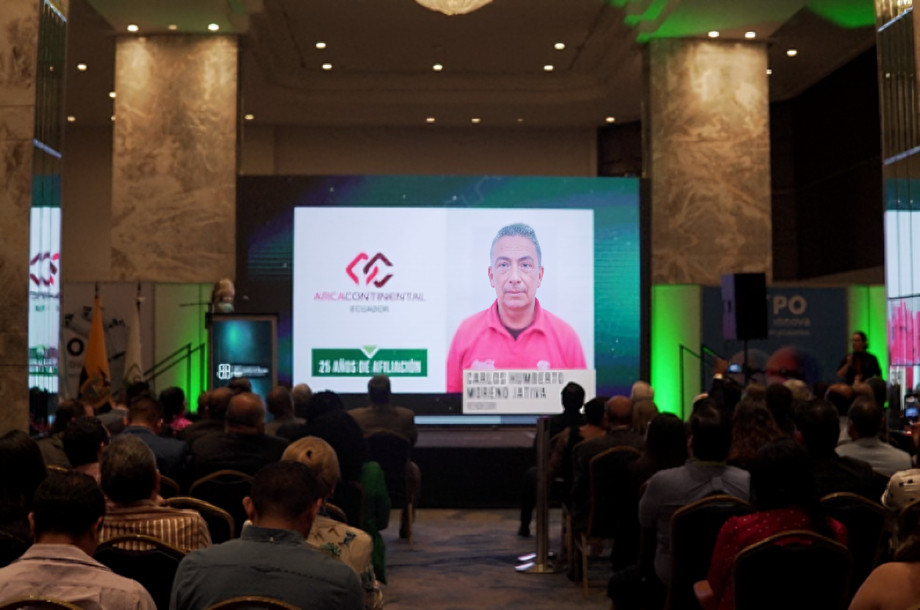 Compromiso con el desarrollo: Arca Continental promueve prácticas sostenibles, fortaleciendo la economía ecuatoriana y contribuyendo.