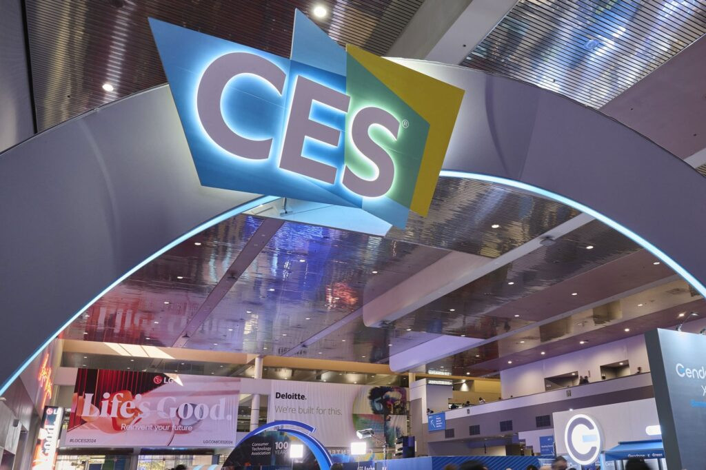 La inteligencia artificial será la protagonista de CES 2025, con innovaciones que impactarán el hogar, la salud y la movilidad.