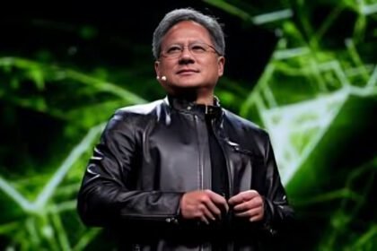 Avance de NVIDIA:sus chips revolucionan la IA, superando límites tecnológicos y dejando atrás la tradicional Ley de Moore.