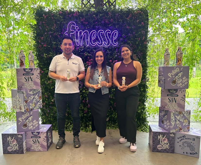 Finesse Yogurt Light promueve bienestar integral con nutrición equilibrada, autocuidado y campañas inspiradoras para una vida más saludable.