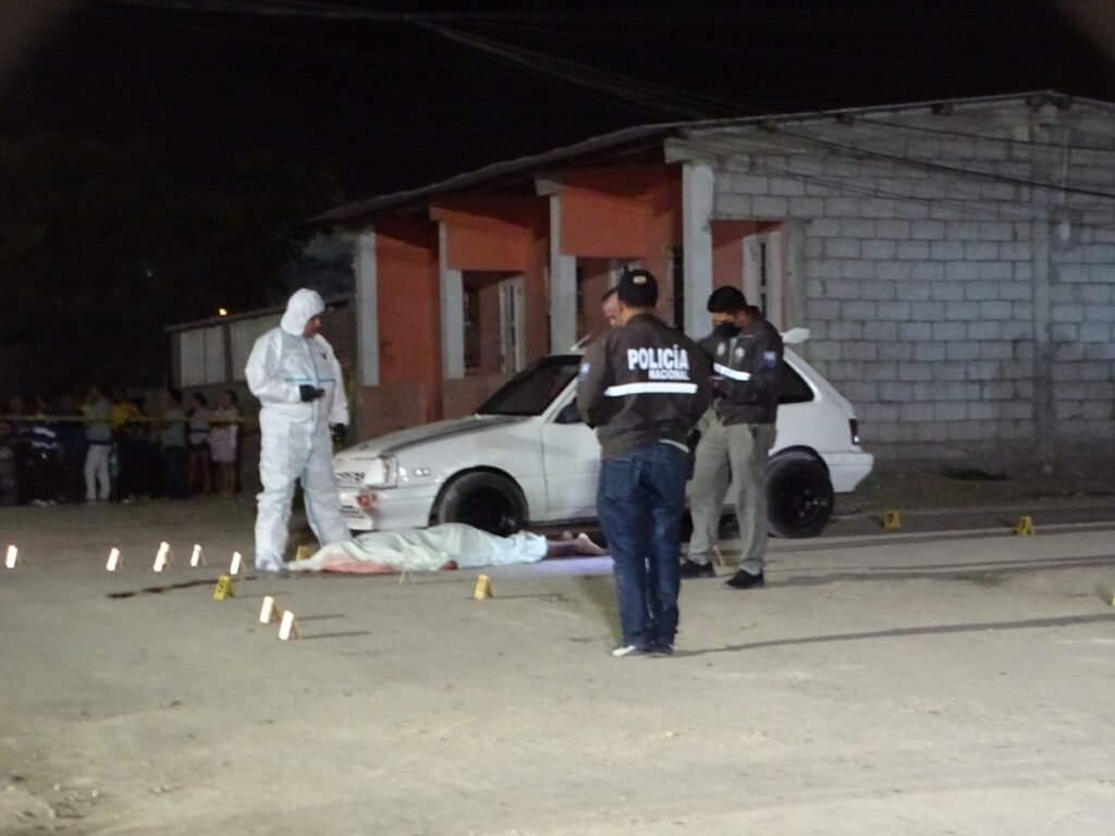 Triple asesinato Santo Domingo-