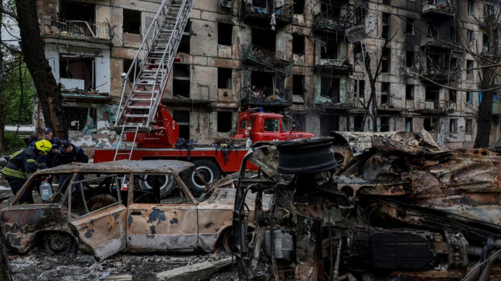 Rusia bombardea