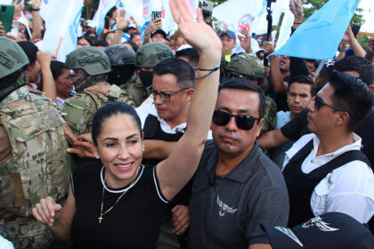 Cambio abrupto en seguridad de Luisa González genera tensión política a días del balotaje presidencial en Ecuador.