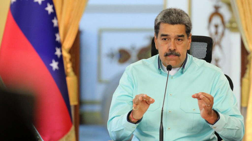 Venezuela suspende vuelos con Colombia