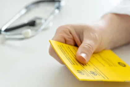 Ecuador impone nuevo requisito de ingreso al país