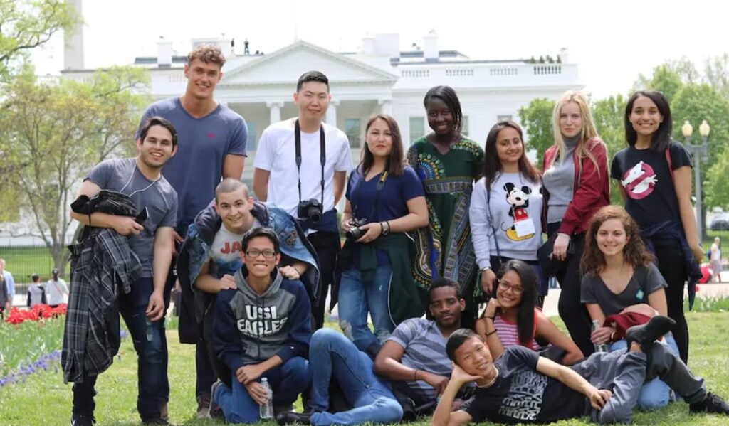 programa ‘Jóvenes Embajadores’