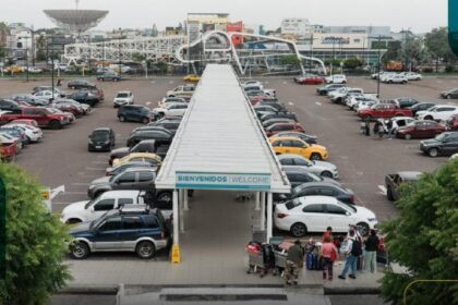 parqueo en el aeropuerto