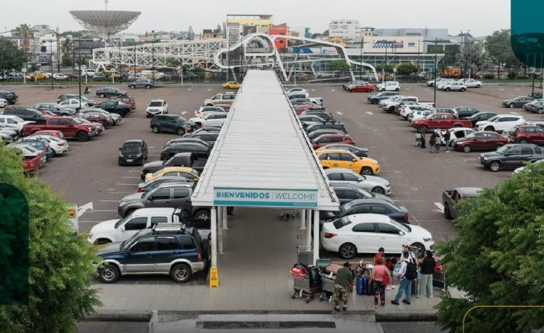 parqueo en el aeropuerto