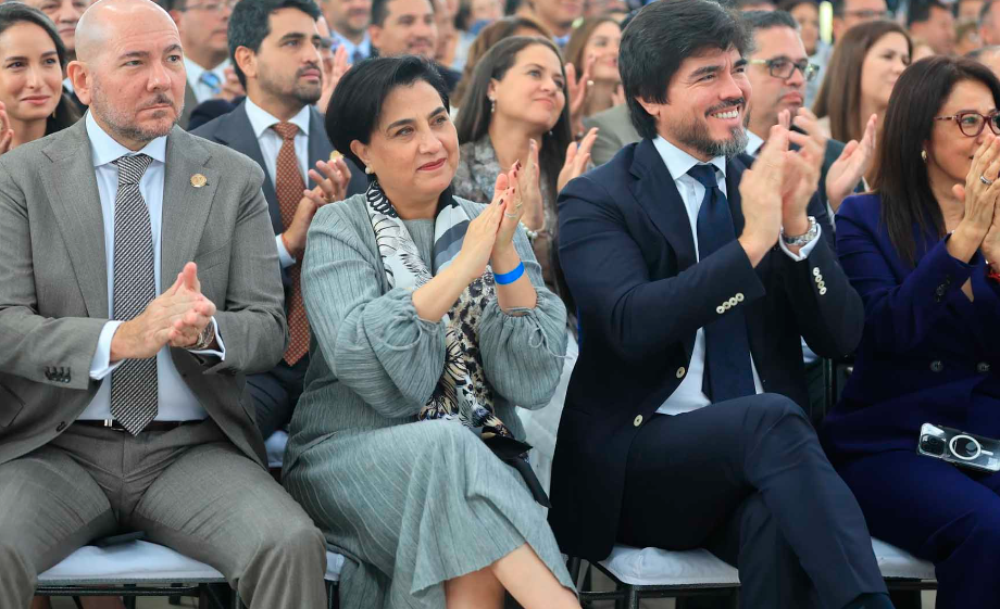 posesión de Noboa