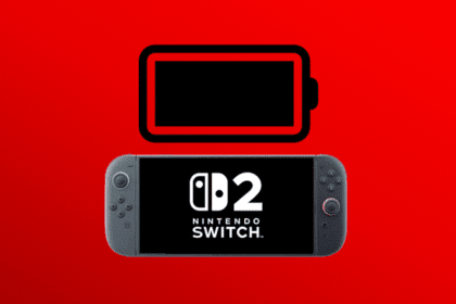Nintendo Switch 2 con pantalla encendida mostrando interfaz y batería