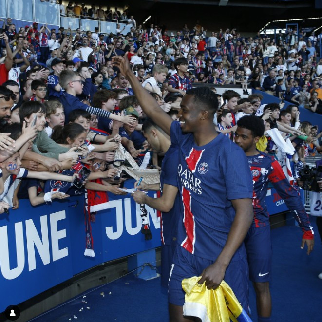 Willian Pacho hace historia