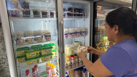 Productos ecuatorianos nostálgicos conquistan supermercados en Nueva York