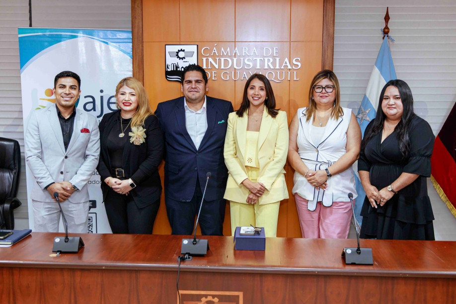 Madres empresarias líderes se destacaron en foros que impulsan innovación, sostenibilidad y liderazgo femenino en Quito y Guayaquil.