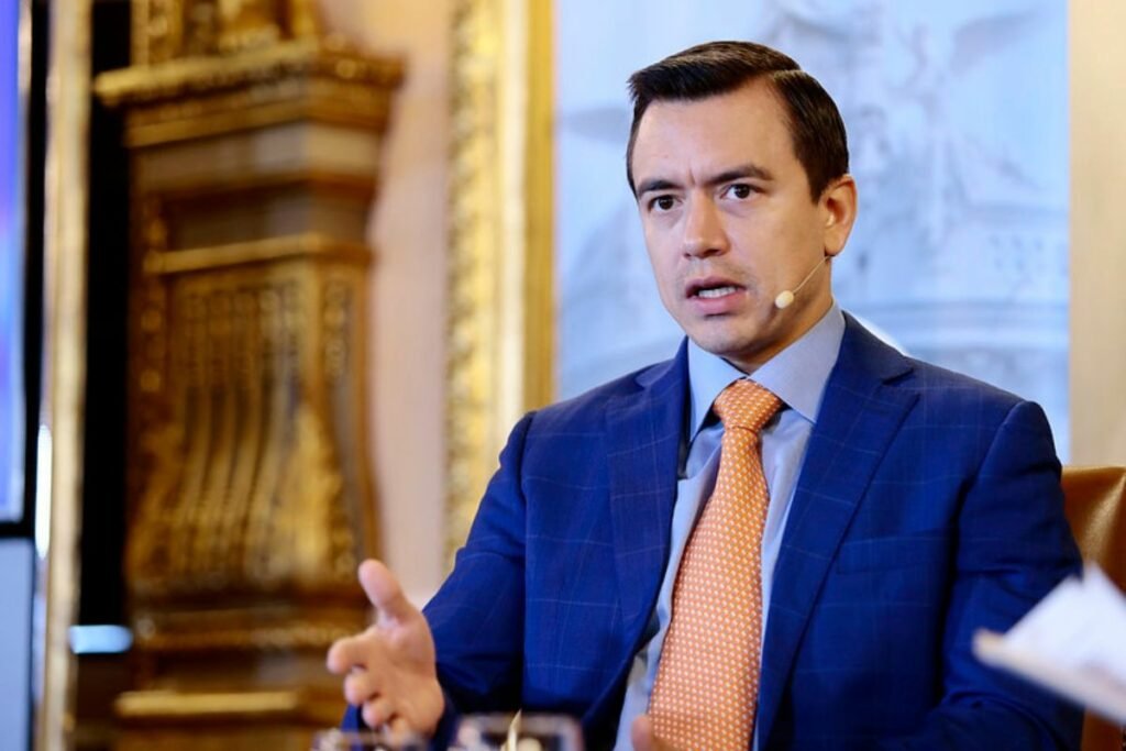 Daniel Noboa veta parcialmente