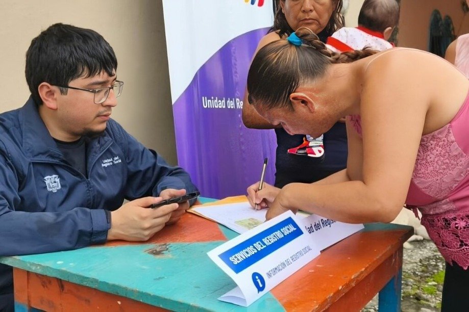 Bono de Desarrollo Humano de 55 dólares en Ecuador