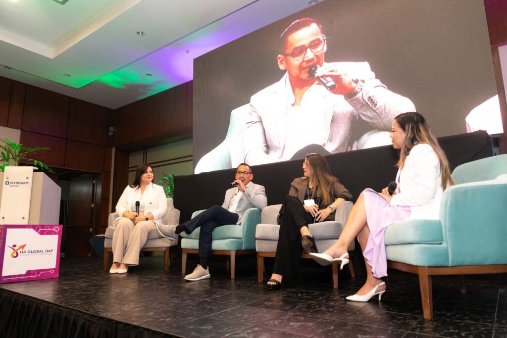 Jacinto Villavicencio expone la estrategia de liderazgo en gestión del talento humano de La Fabril durante el HR Global Day 2025.