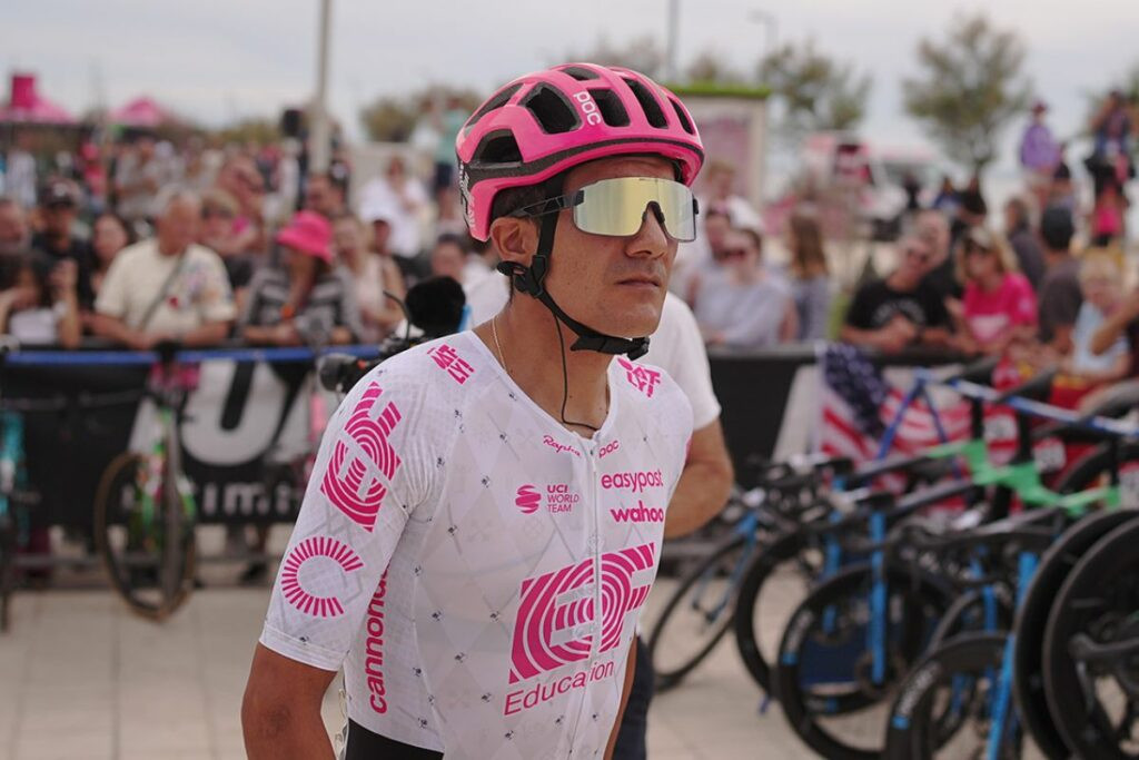 Richard Carapaz antes de la Etapa 4 del Giro de Italia 2025