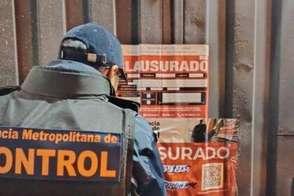 Agentes de la AMC clausuran un centro de rehabilitación clandestino en San José de Morán, Quito.