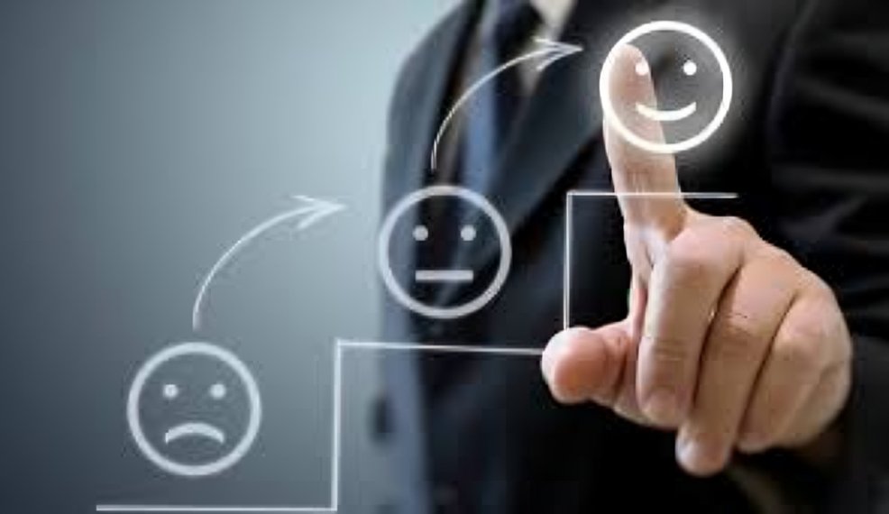 Los arquetipos empresariales ayudan a construir marcas auténticas, alineando identidad, cultura organizacional y comunicación emocionalmente.