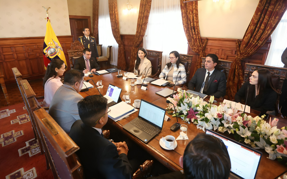 979 megavatios incorporados al sistema eléctrico nacional buscan prevenir apagones durante el estiaje, según anunció el Gobierno ecuatoriano.