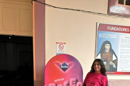 Salud menstrual en Ecuador: Nosotras® impulsa acceso, educación y dignidad para niñas y adolescentes en todo el país.