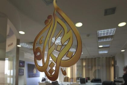 Oficina de Al Jazeera en Ramala, Cisjordania, tras la decisión de Abás de levantar el veto a la cadena.