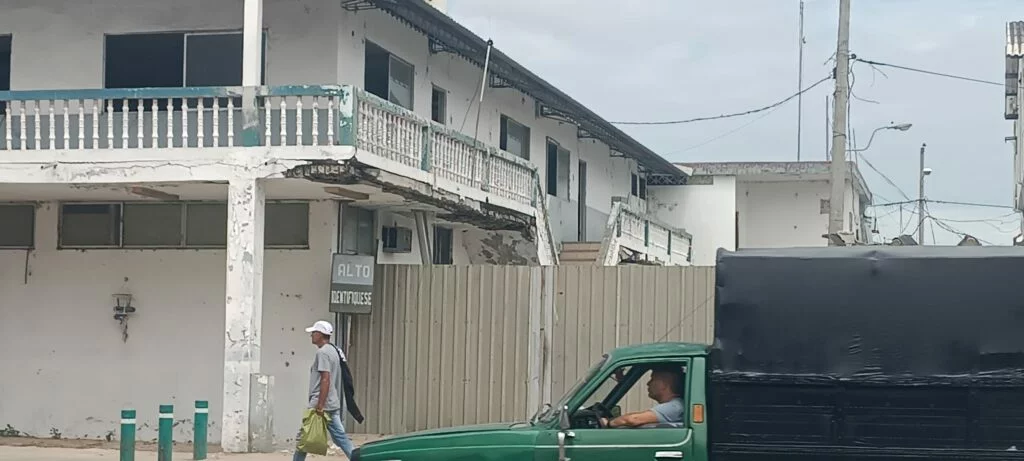 cuartel policial en Tarqui