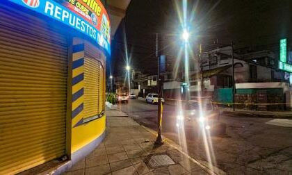 Escena del asesinato en La Concepción, Quito, donde dos personas fueron atacadas con armas de fuego