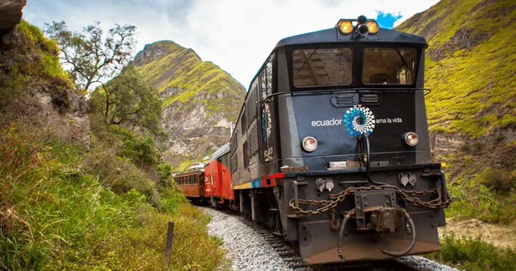tren regresa a Alausí