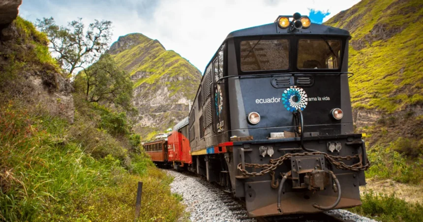 tren regresa a Alausí