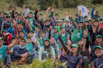 Banco del Austro reforesta El Cajas