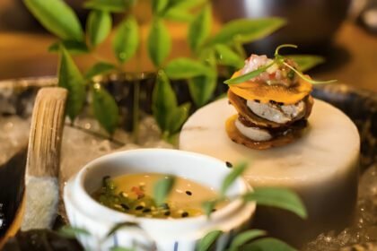 Maido es el mejor restaurante del mundo en 2025, reconocido por su innovadora fusión nikkei y liderazgo gastronómico peruano.