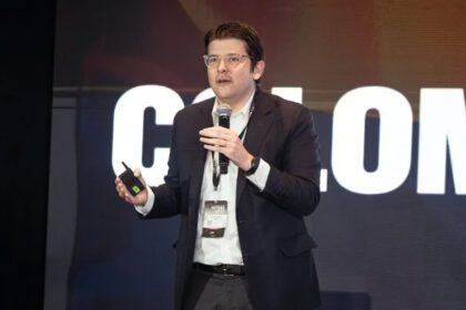 Atentado a Miguel Uribe deja herido al precandidato presidencial en Bogotá; investigaciones avanzan sobre el ataque.